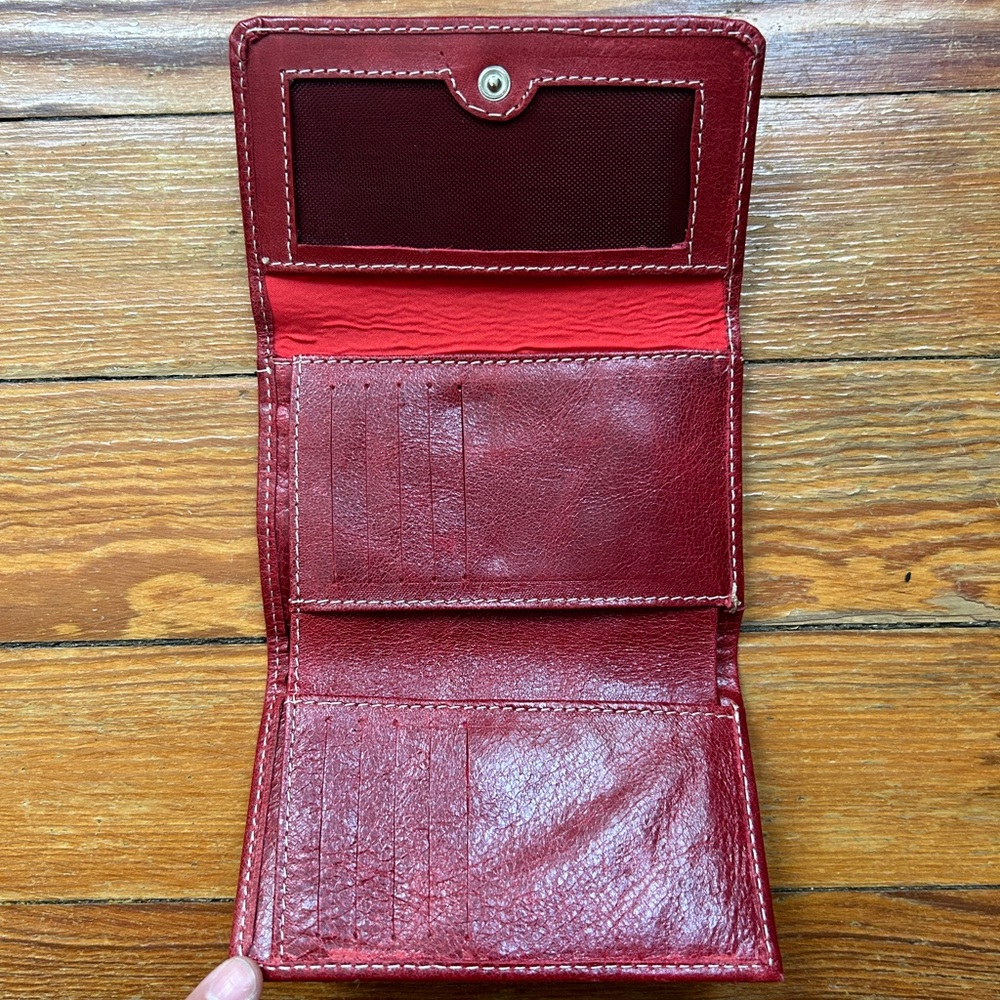 Red Wallet - Picture 3 of 4